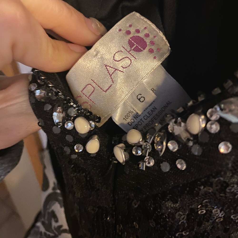Black sequined prom dress - Picture 6 of 6